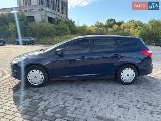 Синій Форд Фокус, об'ємом двигуна 1.6 л та пробігом 258 тис. км за 6100 $, фото 3 на Automoto.ua