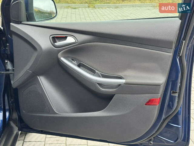 Синий Форд Фокус, объемом двигателя 1.6 л и пробегом 195 тыс. км за 7699 $, фото 79 на Automoto.ua