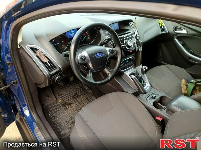 Синій Форд Фокус, об'ємом двигуна 1.6 л та пробігом 260 тис. км за 7900 $, фото 8 на Automoto.ua