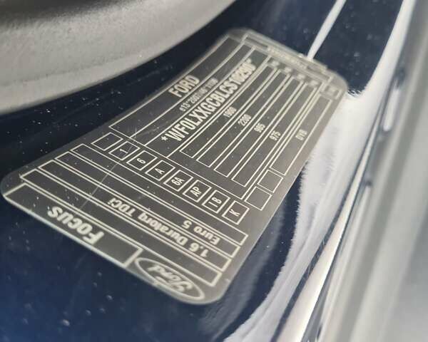 Синий Форд Фокус, объемом двигателя 1.6 л и пробегом 208 тыс. км за 8600 $, фото 125 на Automoto.ua