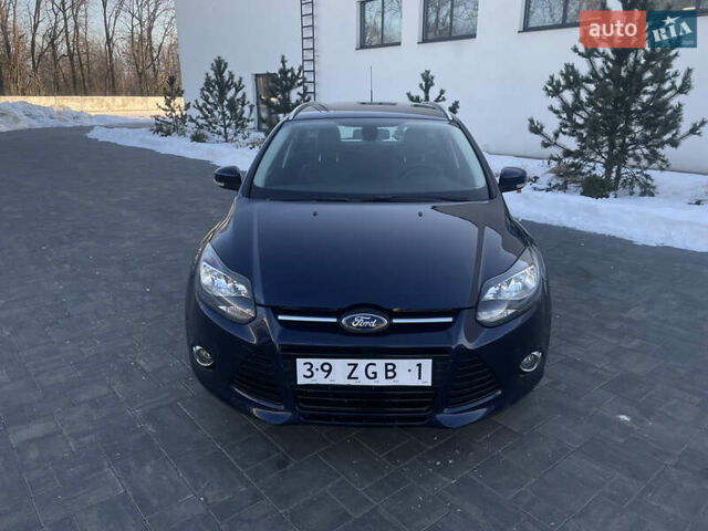 Синий Форд Фокус, объемом двигателя 1.6 л и пробегом 216 тыс. км за 8399 $, фото 1 на Automoto.ua