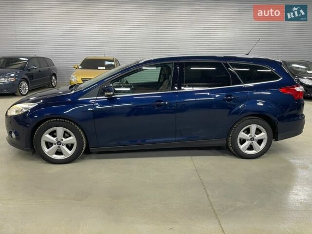 Синій Форд Фокус, об'ємом двигуна 1.6 л та пробігом 229 тис. км за 8900 $, фото 4 на Automoto.ua