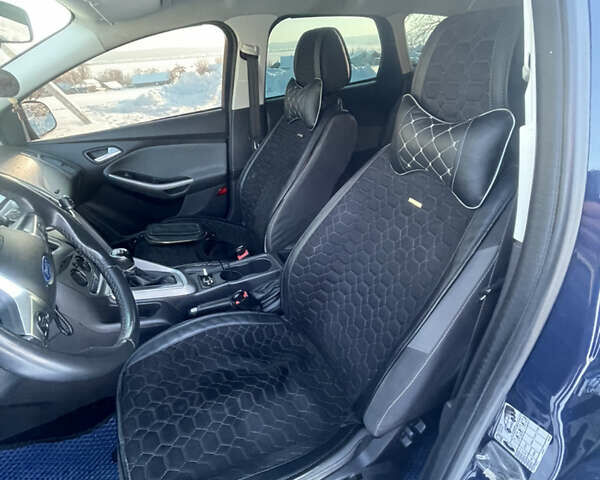 Синий Форд Фокус, объемом двигателя 1.6 л и пробегом 305 тыс. км за 7000 $, фото 6 на Automoto.ua