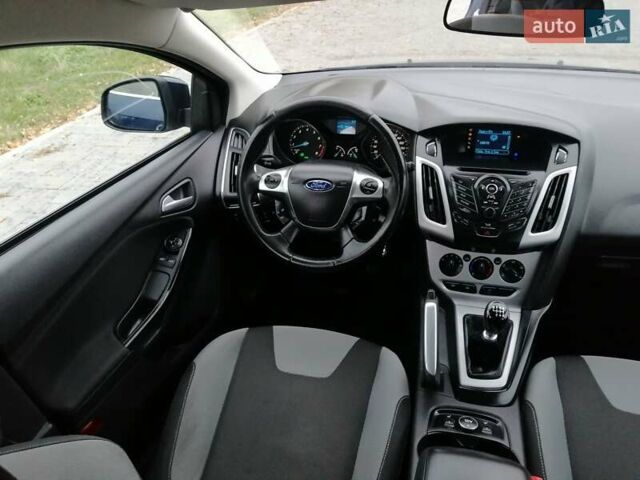 Синий Форд Фокус, объемом двигателя 1.6 л и пробегом 215 тыс. км за 7999 $, фото 46 на Automoto.ua