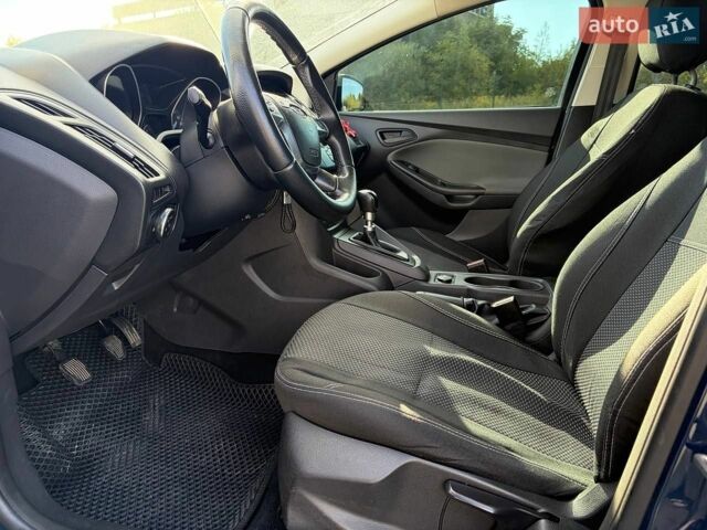 Синій Форд Фокус, об'ємом двигуна 1.6 л та пробігом 258 тис. км за 6100 $, фото 9 на Automoto.ua