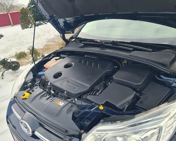 Синий Форд Фокус, объемом двигателя 1.6 л и пробегом 208 тыс. км за 8600 $, фото 120 на Automoto.ua