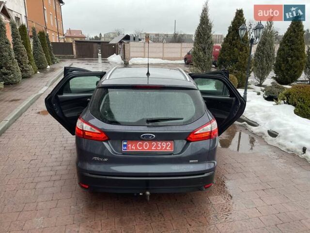 Синій Форд Фокус, об'ємом двигуна 1.6 л та пробігом 230 тис. км за 7999 $, фото 69 на Automoto.ua
