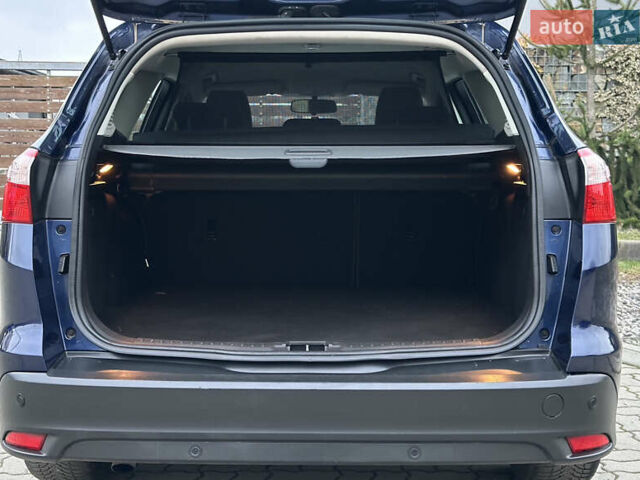 Синій Форд Фокус, об'ємом двигуна 1.6 л та пробігом 235 тис. км за 7699 $, фото 59 на Automoto.ua