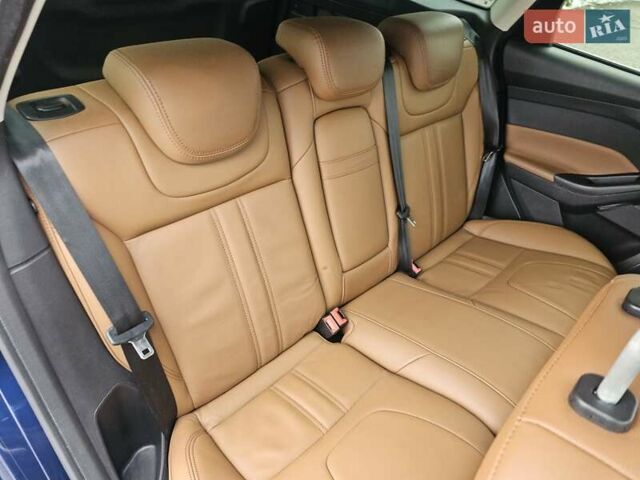 Синий Форд Фокус, объемом двигателя 1.6 л и пробегом 229 тыс. км за 8600 $, фото 23 на Automoto.ua