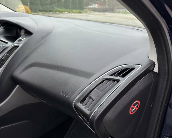 Синий Форд Фокус, объемом двигателя 1.6 л и пробегом 194 тыс. км за 7200 $, фото 17 на Automoto.ua