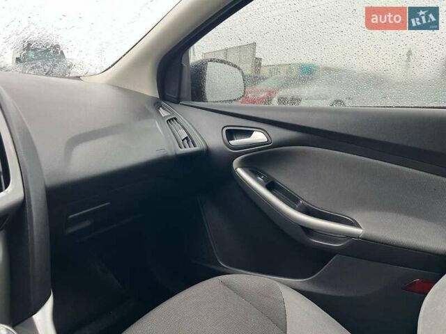 Синий Форд Фокус, объемом двигателя 1.6 л и пробегом 298 тыс. км за 6440 $, фото 31 на Automoto.ua