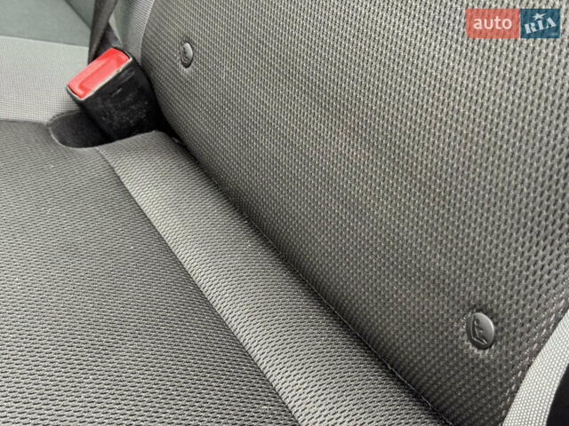 Синий Форд Фокус, объемом двигателя 1.6 л и пробегом 198 тыс. км за 6999 $, фото 60 на Automoto.ua