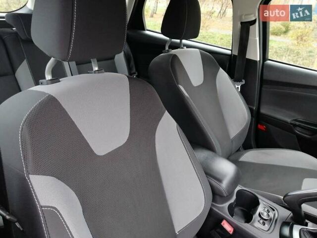 Синий Форд Фокус, объемом двигателя 1.6 л и пробегом 215 тыс. км за 7999 $, фото 34 на Automoto.ua