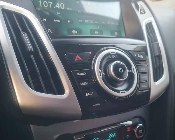 Синій Форд Фокус, об'ємом двигуна 1.6 л та пробігом 209 тис. км за 8300 $, фото 74 на Automoto.ua