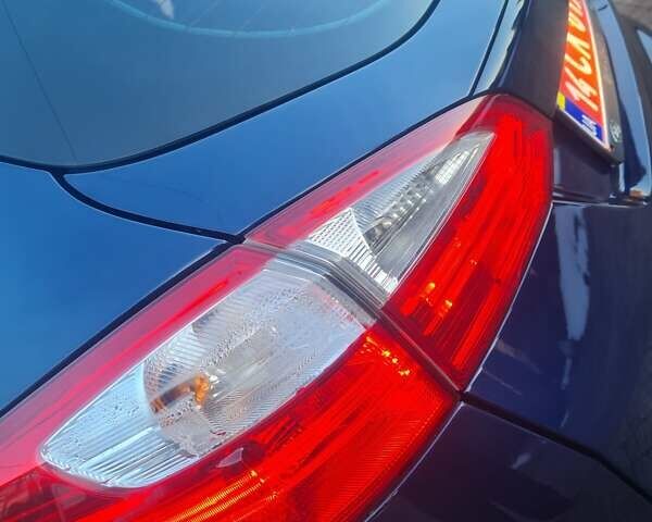 Синій Форд Фокус, об'ємом двигуна 1.6 л та пробігом 209 тис. км за 8300 $, фото 38 на Automoto.ua