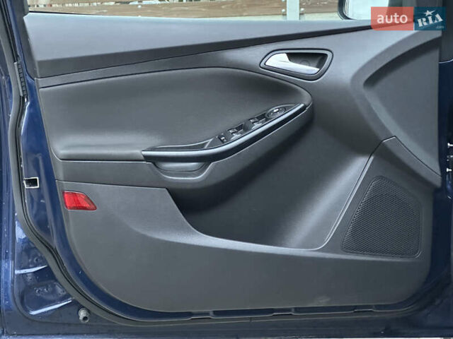 Синій Форд Фокус, об'ємом двигуна 1.6 л та пробігом 235 тис. км за 7699 $, фото 25 на Automoto.ua