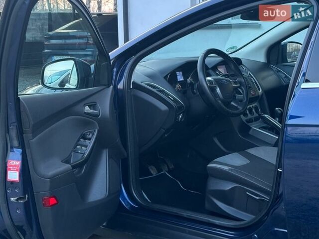 Синий Форд Фокус, объемом двигателя 1.6 л и пробегом 279 тыс. км за 7200 $, фото 26 на Automoto.ua