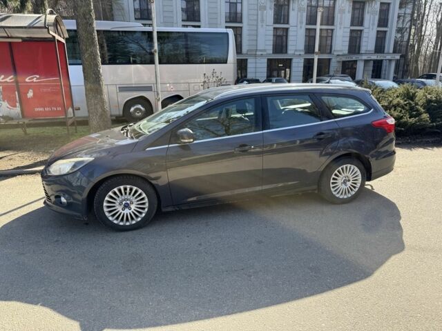 Синій Форд Фокус, об'ємом двигуна 1.6 л та пробігом 273 тис. км за 7300 $, фото 6 на Automoto.ua