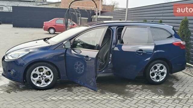 Синій Форд Фокус, об'ємом двигуна 1.6 л та пробігом 291 тис. км за 6800 $, фото 23 на Automoto.ua