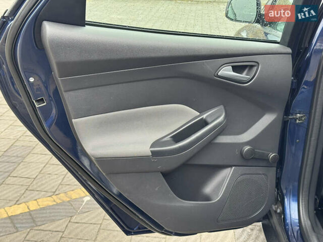 Синий Форд Фокус, объемом двигателя 1.6 л и пробегом 198 тыс. км за 6999 $, фото 56 на Automoto.ua