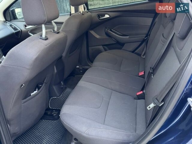 Синій Форд Фокус, об'ємом двигуна 1.6 л та пробігом 276 тис. км за 7100 $, фото 11 на Automoto.ua