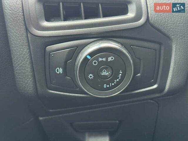 Синий Форд Фокус, объемом двигателя 1.6 л и пробегом 198 тыс. км за 6999 $, фото 41 на Automoto.ua