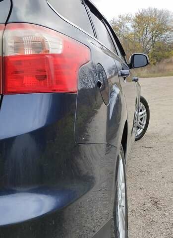 Синий Форд Фокус, объемом двигателя 1.6 л и пробегом 252 тыс. км за 8800 $, фото 16 на Automoto.ua