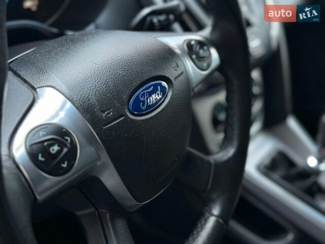 Синий Форд Фокус, объемом двигателя 1.6 л и пробегом 235 тыс. км за 7200 $, фото 31 на Automoto.ua