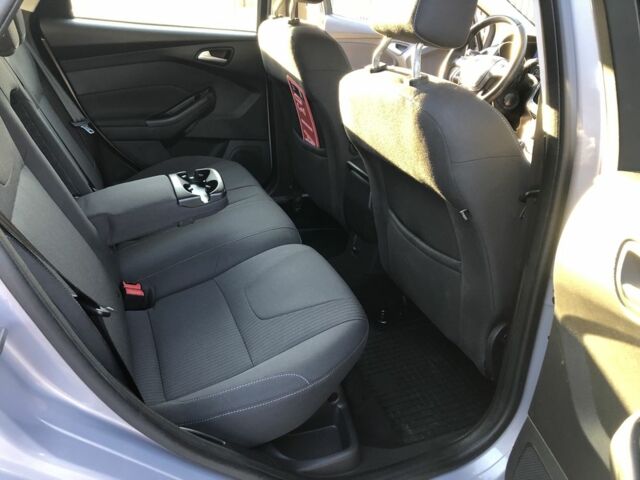 Синій Форд Фокус, об'ємом двигуна 1.6 л та пробігом 280 тис. км за 8600 $, фото 9 на Automoto.ua