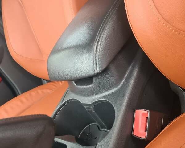 Синий Форд Фокус, объемом двигателя 1.6 л и пробегом 208 тыс. км за 8600 $, фото 87 на Automoto.ua