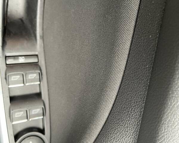 Синій Форд Фокус, об'ємом двигуна 1.6 л та пробігом 230 тис. км за 7999 $, фото 86 на Automoto.ua