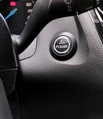 Синий Форд Фокус, объемом двигателя 1.6 л и пробегом 252 тыс. км за 8300 $, фото 9 на Automoto.ua