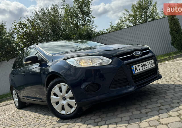 Синій Форд Фокус, об'ємом двигуна 1.6 л та пробігом 236 тис. км за 6450 $, фото 2 на Automoto.ua