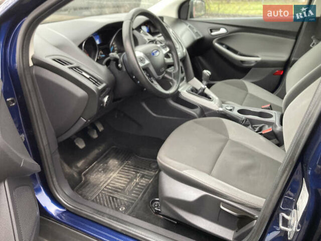 Синій Форд Фокус, об'ємом двигуна 1.6 л та пробігом 237 тис. км за 6950 $, фото 8 на Automoto.ua