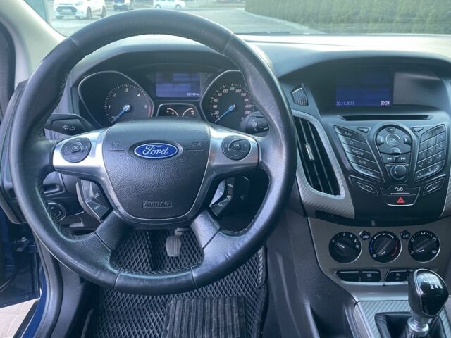 Синий Форд Фокус, объемом двигателя 1.6 л и пробегом 221 тыс. км за 6700 $, фото 23 на Automoto.ua