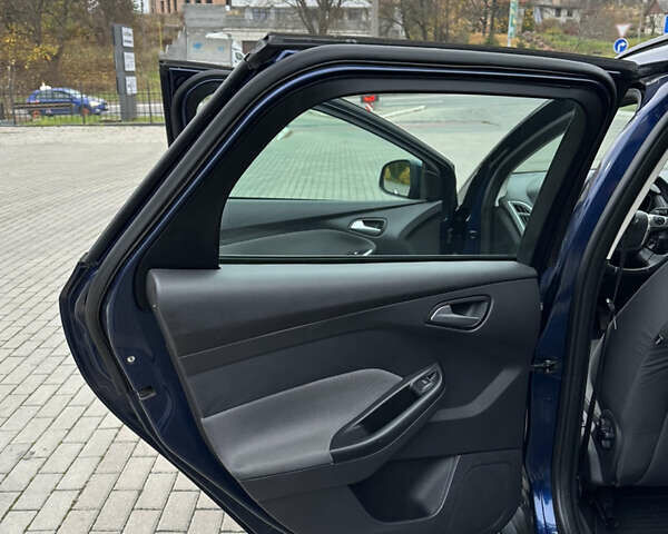 Синий Форд Фокус, объемом двигателя 1.6 л и пробегом 194 тыс. км за 7200 $, фото 19 на Automoto.ua