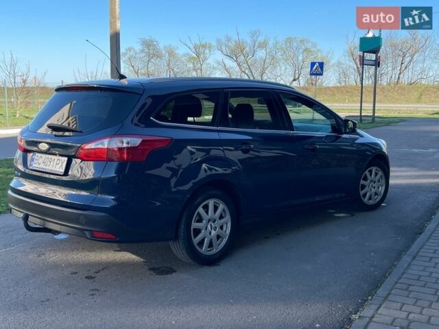 Синий Форд Фокус, объемом двигателя 1.56 л и пробегом 227 тыс. км за 7400 $, фото 4 на Automoto.ua