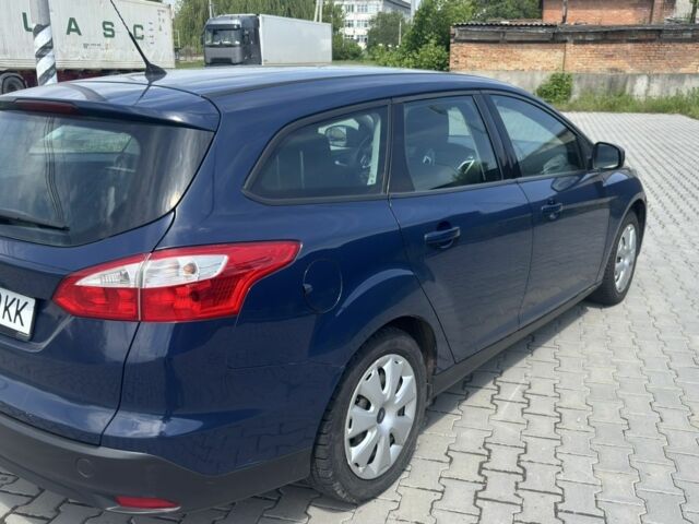 Синій Форд Фокус, об'ємом двигуна 1.6 л та пробігом 304 тис. км за 6526 $, фото 4 на Automoto.ua