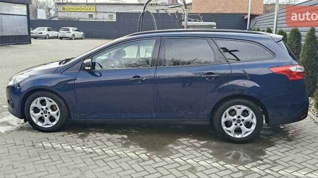 Синій Форд Фокус, об'ємом двигуна 1.6 л та пробігом 291 тис. км за 6800 $, фото 14 на Automoto.ua
