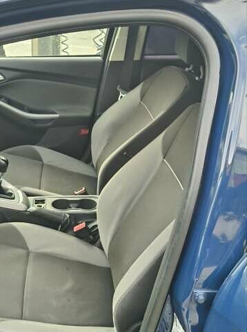 Синій Форд Фокус, об'ємом двигуна 1.6 л та пробігом 291 тис. км за 6800 $, фото 18 на Automoto.ua