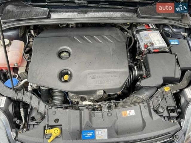 Синій Форд Фокус, об'ємом двигуна 1.6 л та пробігом 230 тис. км за 7999 $, фото 98 на Automoto.ua