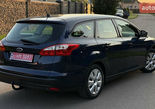 Синий Форд Фокус, объемом двигателя 1.6 л и пробегом 217 тыс. км за 7050 $, фото 6 на Automoto.ua