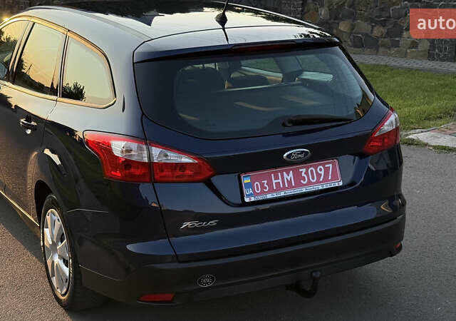 Синий Форд Фокус, объемом двигателя 1.6 л и пробегом 217 тыс. км за 7050 $, фото 4 на Automoto.ua