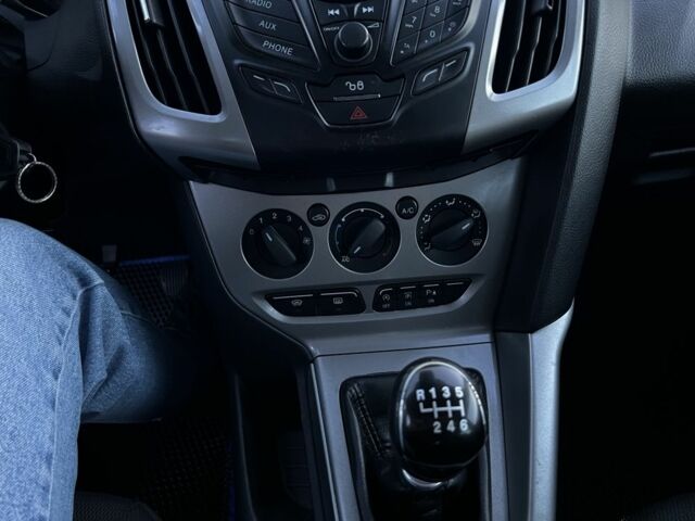 Синий Форд Фокус, объемом двигателя 1.6 л и пробегом 329 тыс. км за 6900 $, фото 17 на Automoto.ua