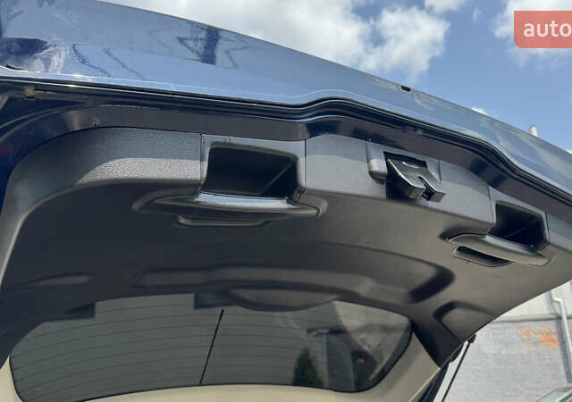 Синій Форд Фокус, об'ємом двигуна 1.6 л та пробігом 236 тис. км за 6450 $, фото 15 на Automoto.ua