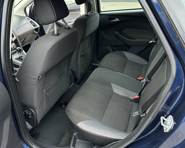 Синий Форд Фокус, объемом двигателя 1.6 л и пробегом 194 тыс. км за 7200 $, фото 23 на Automoto.ua