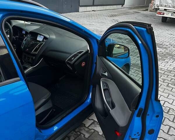 Синій Форд Фокус, об'ємом двигуна 1.6 л та пробігом 245 тис. км за 7200 $, фото 14 на Automoto.ua