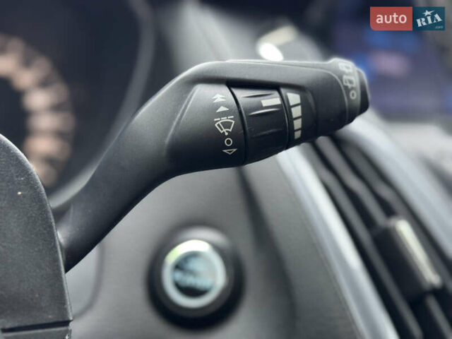 Синий Форд Фокус, объемом двигателя 1.6 л и пробегом 195 тыс. км за 7699 $, фото 46 на Automoto.ua