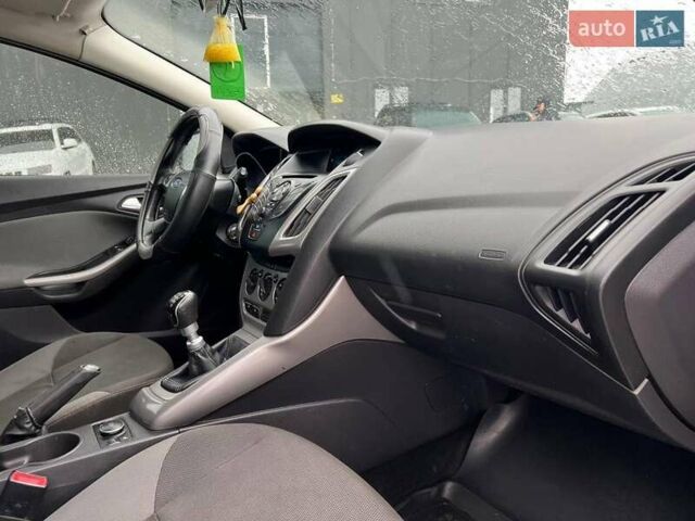 Синий Форд Фокус, объемом двигателя 1.6 л и пробегом 298 тыс. км за 6440 $, фото 38 на Automoto.ua