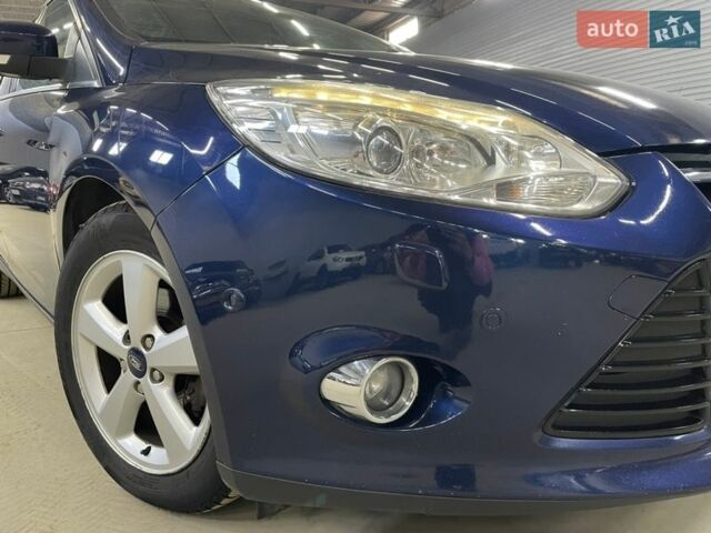 Синій Форд Фокус, об'ємом двигуна 1.6 л та пробігом 229 тис. км за 8900 $, фото 11 на Automoto.ua